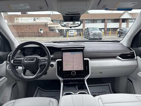 Used 2026 GMC Acadia Denali w/ Super Cruise Package AWD/4WD image 39