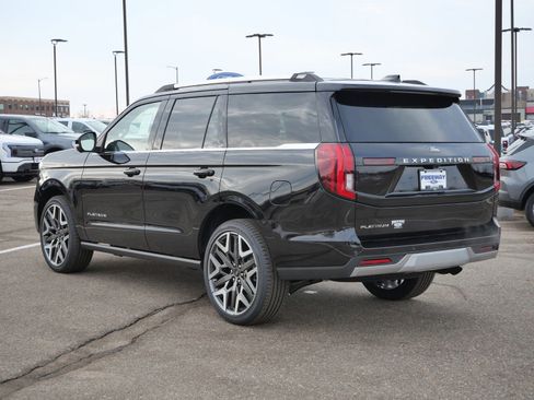 New 2026 Ford Expedition Platinum w/ Platinum Ultimate Package image 3