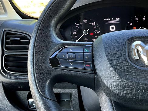 Used 2023 RAM ProMaster 2500 w/ Driver Convenience Group FWD image 10