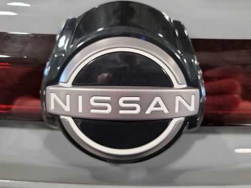 Used 2024 Nissan Kicks SR w/ SR Premium Package FWD image 33