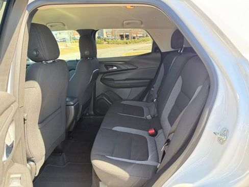 Used 2025 Chevrolet TrailBlazer LT image 25