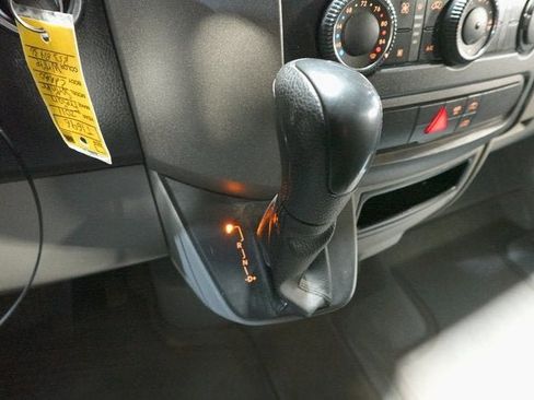 Used 2011 Freightliner Sprinter 2500 image 17