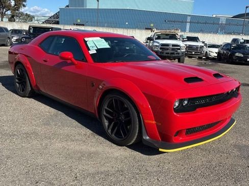 Used 2019 Dodge Challenger SRT Hellcat Redeye image 1