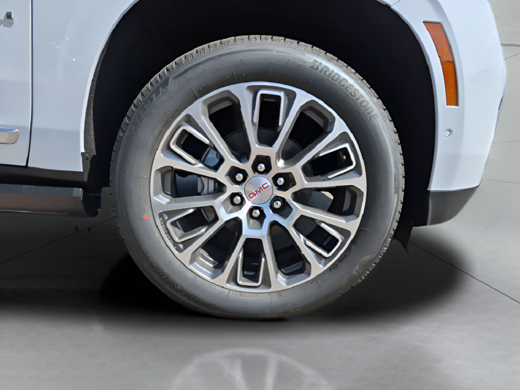 New 2026 GMC Yukon Denali w/ Sun & Power Step Package AWD/4WD image 14