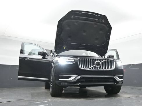 Used 2024 Volvo XC90 B6 Plus w/ Protection Package AWD/4WD image 53