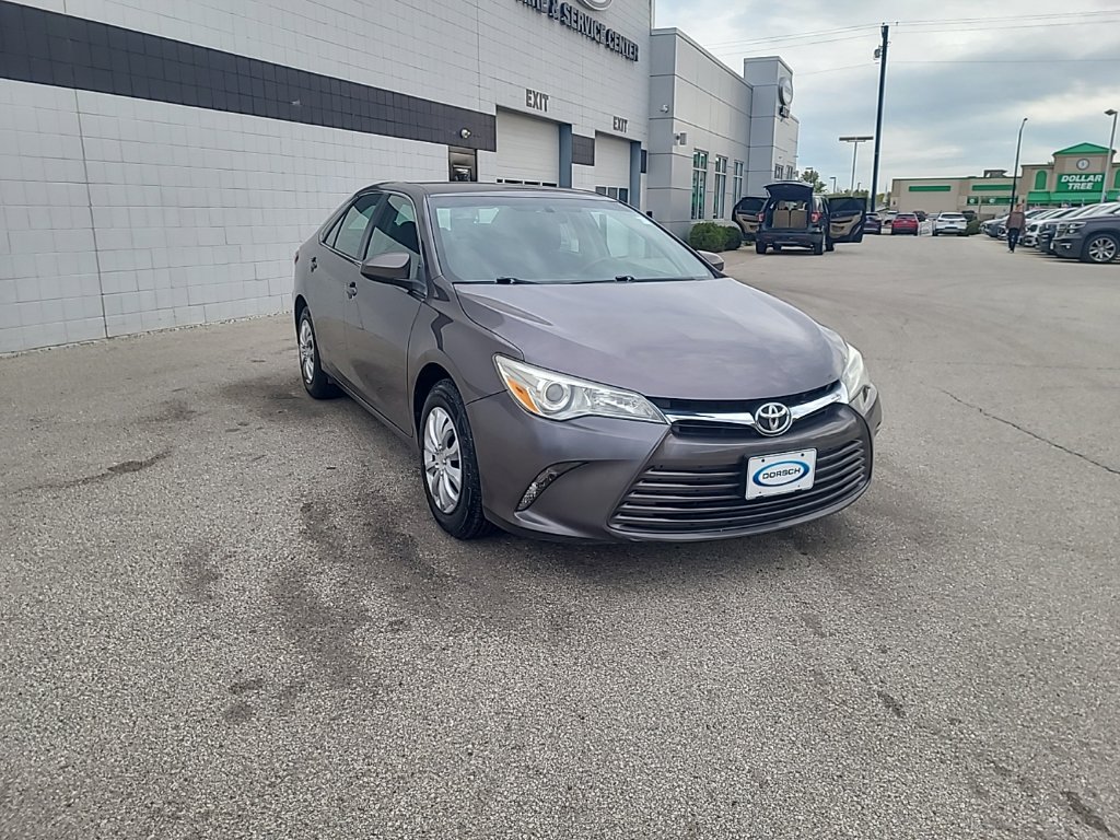 Used 2015 Toyota Camry LE FWD image 8