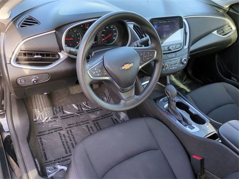 Used 2024 Chevrolet Malibu LT image 11