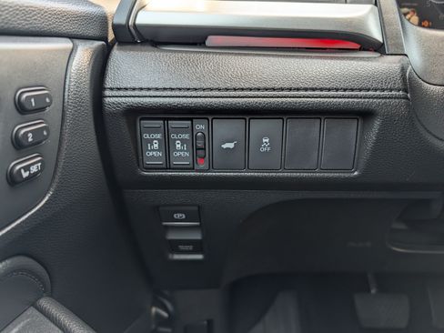 Used 2025 Honda Odyssey Sport-L image 26