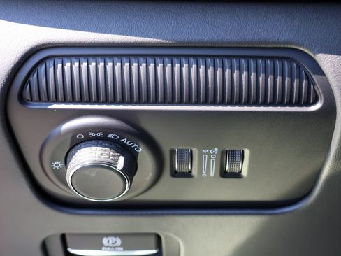 New 2026 Jeep Grand Wagoneer L Summit AWD/4WD image 34
