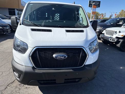 Used 2025 Ford Transit 250 Low Roof w/ Exterior Upgrade Package RWD image 5