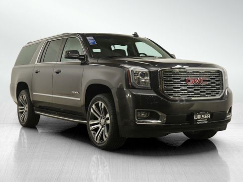 Used 2018 GMC Yukon XL Denali w/ Open Road Package image 7