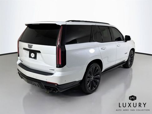 Used 2025 Cadillac Escalade V w/ LPO, Floor Liner Package AWD/4WD image 6