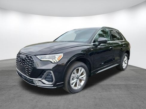 Used 2025 Audi Q3 2.0T Premium image 22