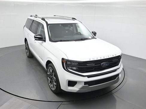 New 2025 Ford Expedition Platinum w/ Platinum Ultimate Package image 38