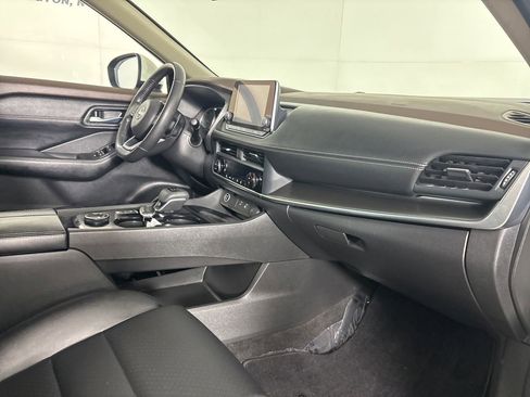 Used 2023 Nissan Rogue SV w/ SV Premium B Package AWD/4WD image 31