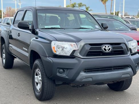 Used 2013 Toyota Tacoma PreRunner w/ Convenience Pkg image 3