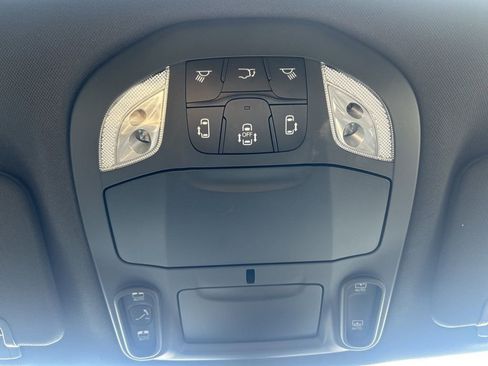 New 2026 Chrysler Pacifica Limited w/ S Appearance Package image 44