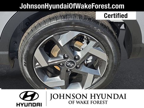 Certified 2026 Hyundai Venue SEL FWD image 42