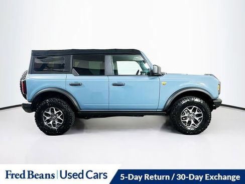 Used 2023 Ford Bronco Badlands image 9