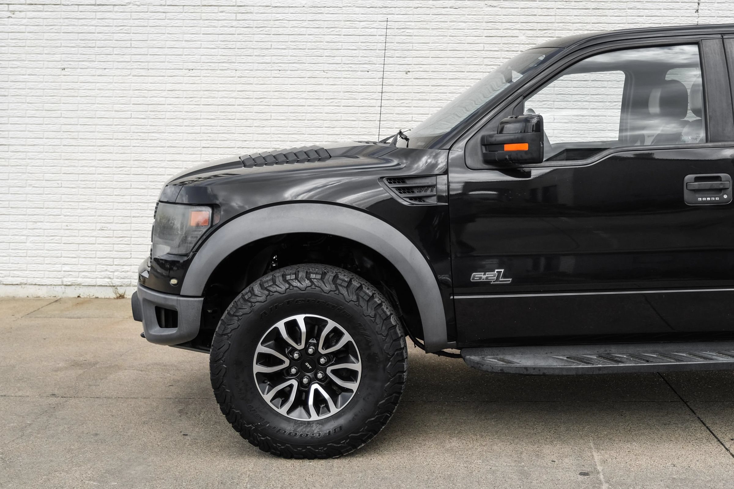 Used 2014 Ford F150 Raptor w/ Equipment Group 801A Luxury AWD/4WD image 12