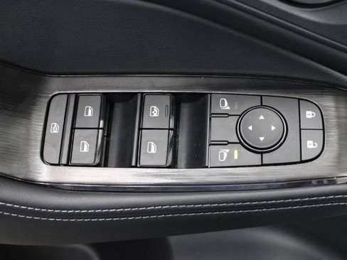 Certified 2026 Nissan Rogue SV FWD image 17