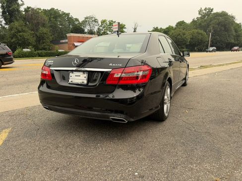 Used 2010 Mercedes-Benz E 350 4MATIC Sedan image 9