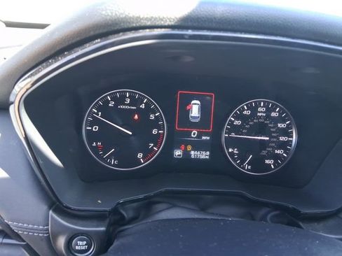 Used 2024 Subaru Outback Premium AWD/4WD image 14