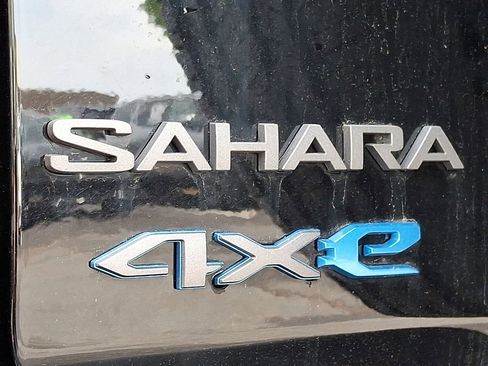 Used 2025 Jeep Wrangler Unlimited Sahara image 22