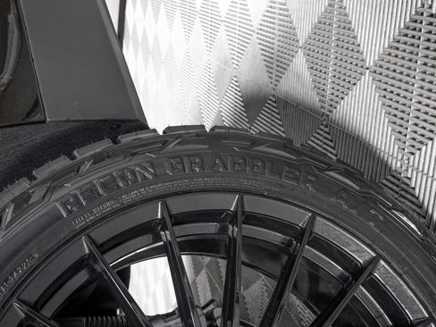 Used 2026 GMC Yukon XL AT4 Ultimate image 39