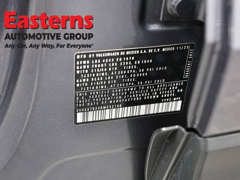 Used 2024 Volkswagen Taos SE FWD image 34