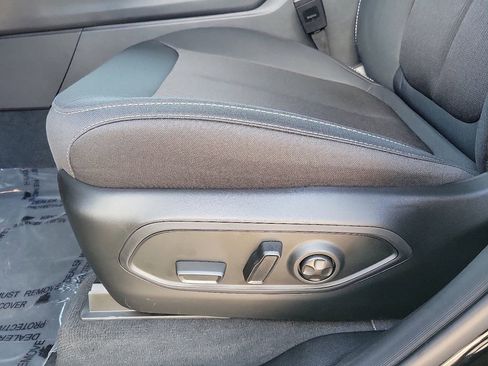 New 2025 Jeep Grand Cherokee Laredo X image 13