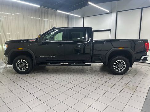 Used 2024 GMC Sierra 3500 SLE w/ SLE Value Package image 10