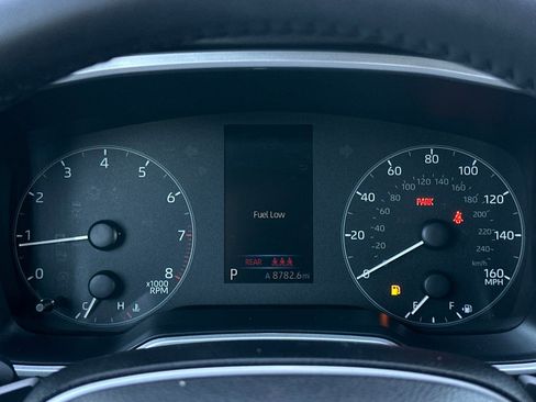 Used 2024 Toyota Corolla SE w/ SE Package image 17