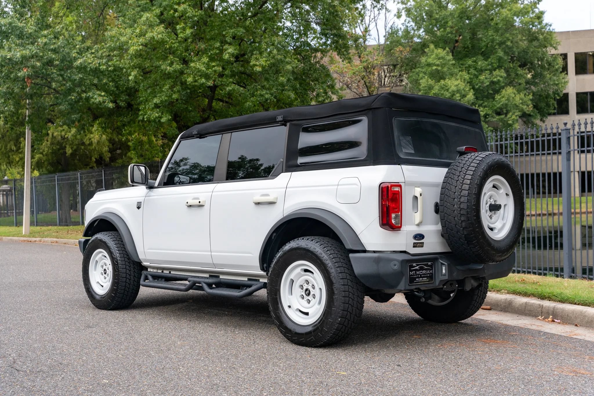 Used 2023 Ford Bronco Big Bend AWD/4WD image 8