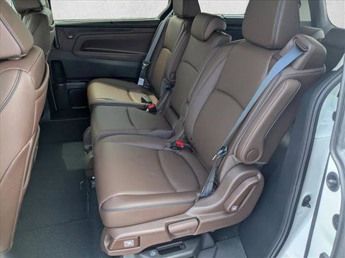 New 2026 Honda Odyssey Touring image 15