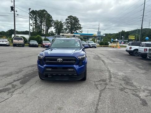 Used 2025 Toyota Tacoma SR5 RWD image 85