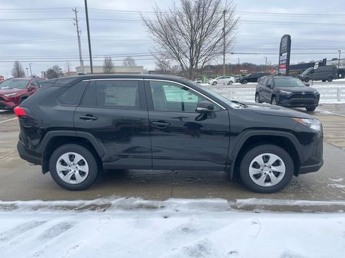 New 2025 Toyota RAV4 LE image 6