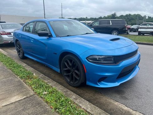 Used 2023 Dodge Charger R/T w/ Blacktop Package RWD image 2
