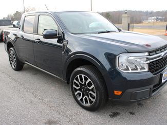 Used 2022 Ford Maverick Lariat video 4