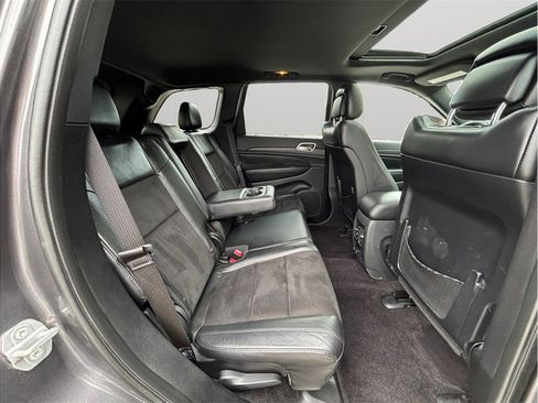 Used 2015 Jeep Grand Cherokee Altitude RWD image 37