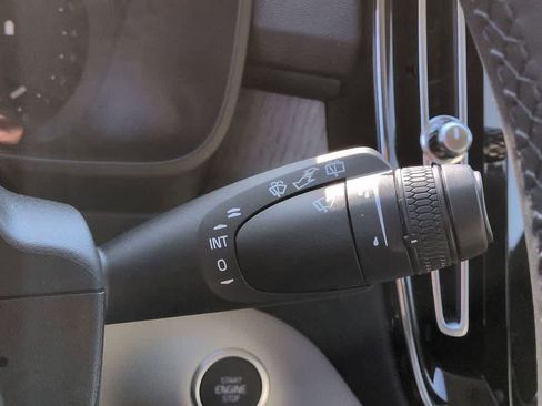 New 2026 Volvo XC40 B5 Ultra w/ Protection Package Premier image 25