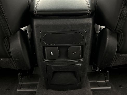 Used 2023 Ford Explorer XLT w/ Equipment Group 202A AWD/4WD image 16