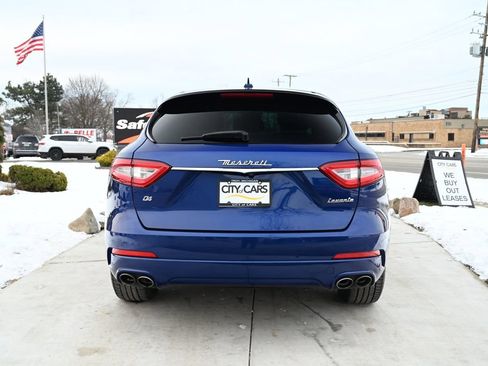Used 2020 Maserati Levante image 6
