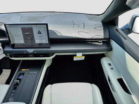New 2026 Lexus ES 350e w/ Convenience Package FWD image 18