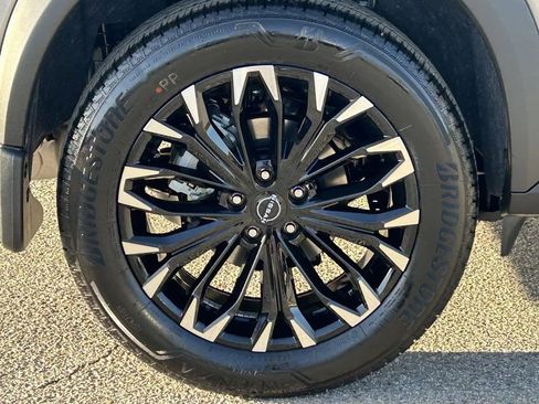 New 2026 Nissan Rogue SV image 7