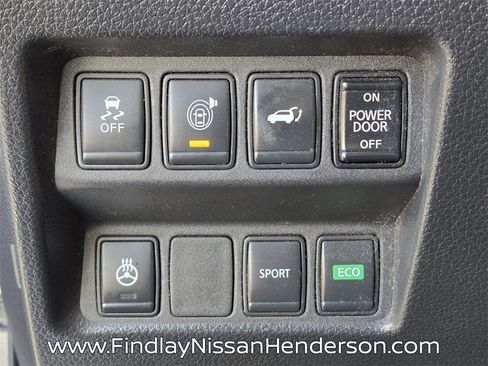 Used 2017 Nissan Rogue SV w/ SV Premium Package image 21