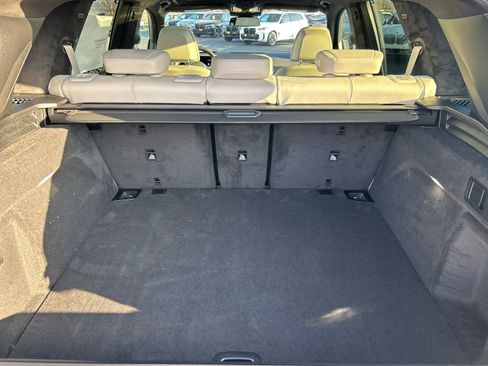New 2026 BMW X5 xDrive40i w/ Executive Package image 12