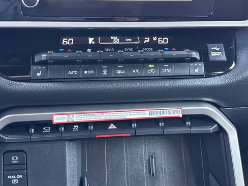 Used 2025 Toyota Sequoia SR5 AWD/4WD image 29
