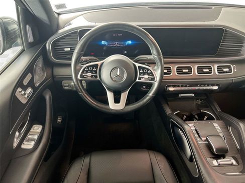 Used 2020 Mercedes-Benz GLS 450 4MATIC image 23