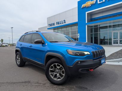 Used 2020 Jeep Cherokee Trailhawk w/ Cold Weather Group